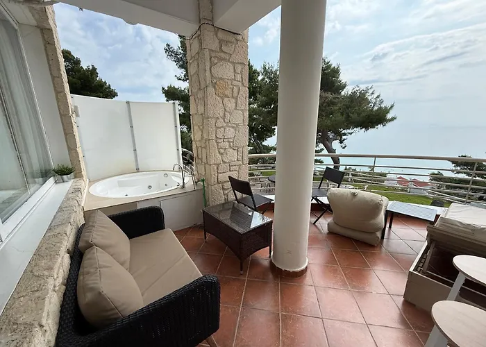 Amelia Seaview & Kallithea (Chalkidiki)