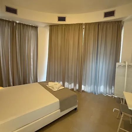 Апартаменты Amelia Seaview &