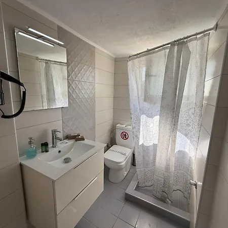 Апартаменты Amelia Seaview &
