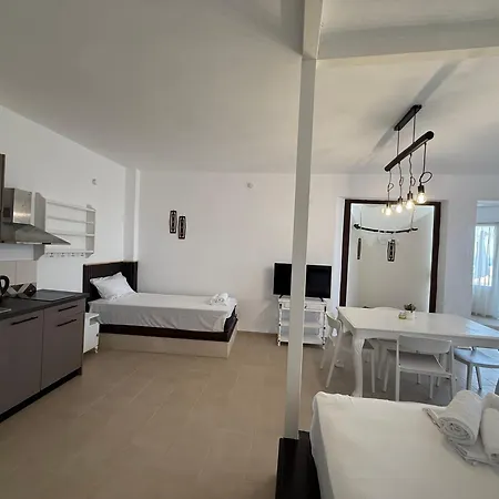 Апартаменты Amelia Seaview &