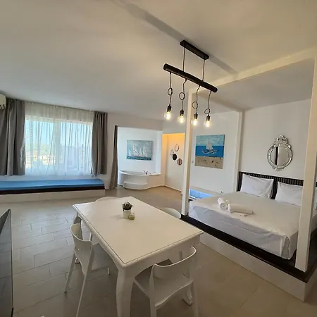 Апартаменты Amelia Seaview &