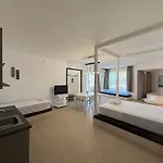 Διαμέρισμα Amelia Seaview &